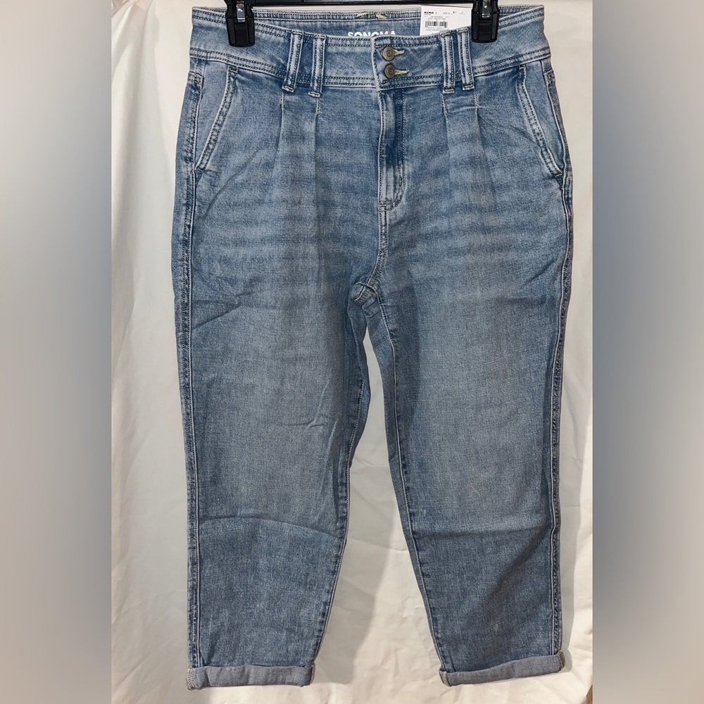 Women Pleated front jeans